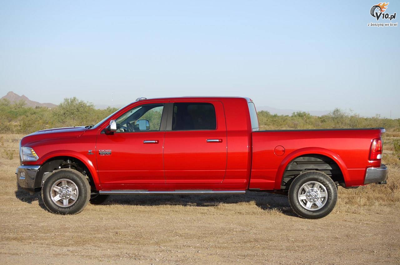 Ram 3500 HD Laramie Mega Cab model 2011