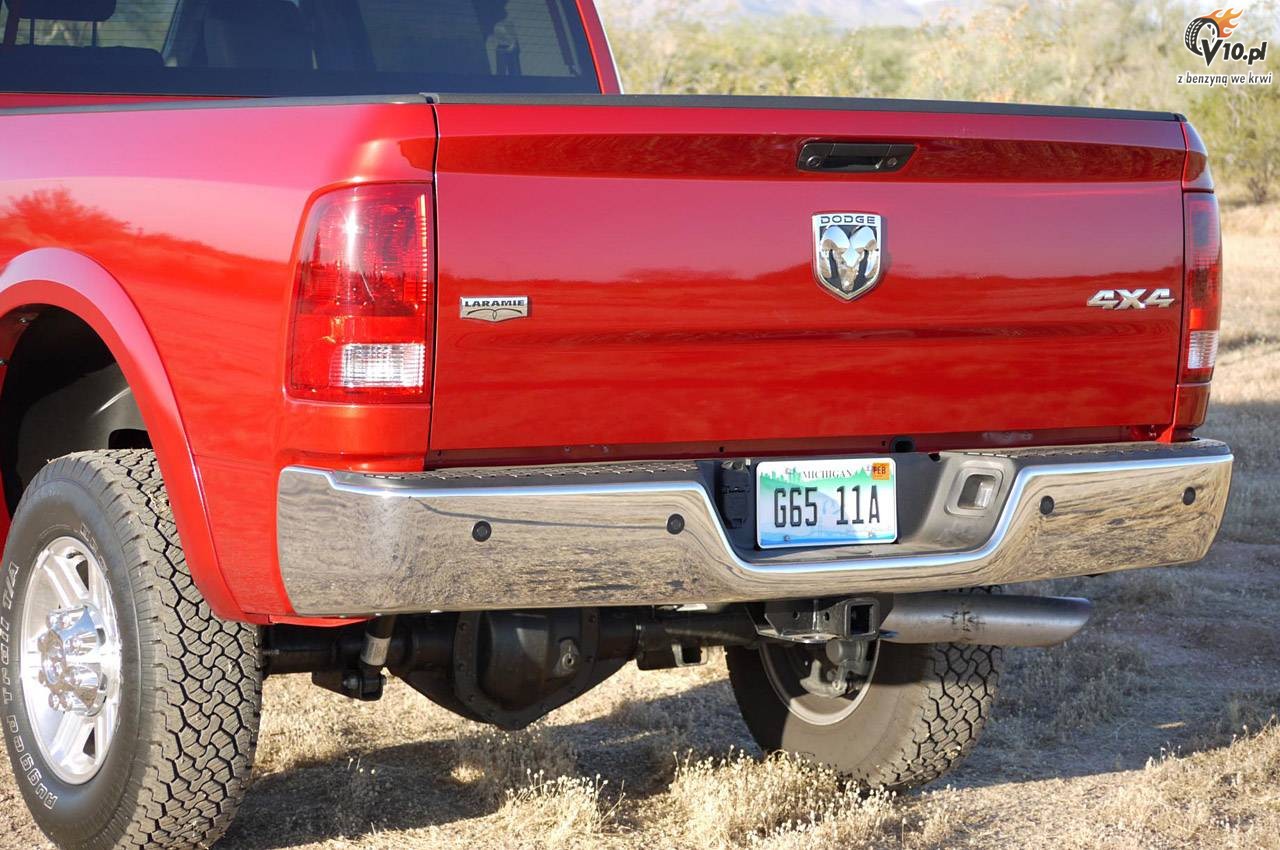 Ram 3500 HD Laramie Mega Cab model 2011