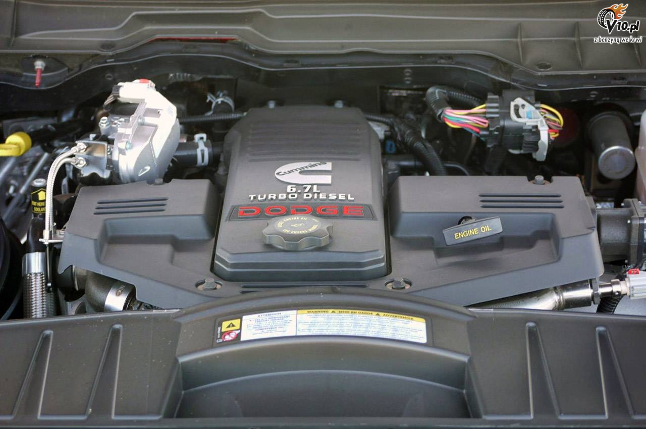 Ram 3500 HD Laramie Mega Cab model 2011