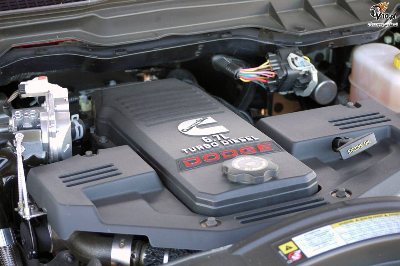 Ram 3500 HD Laramie Mega Cab model 2011
