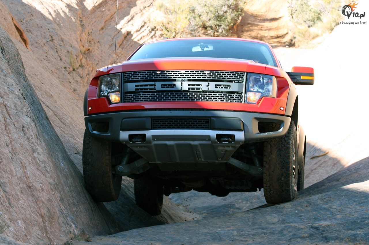 Ford SVT Raptor w terenie