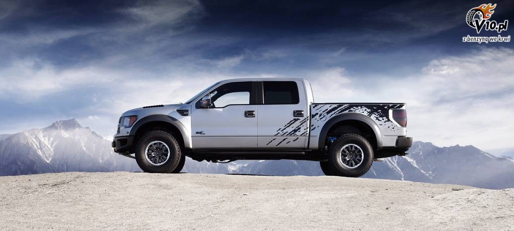 Ford F-150 SVT Raptor Super Crew
