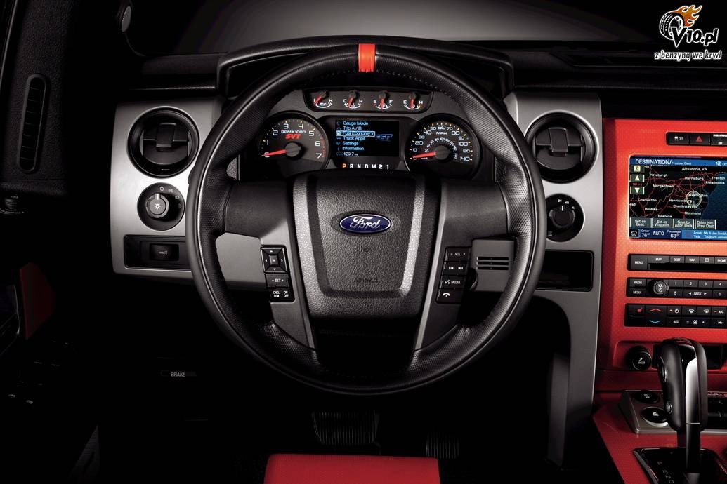 Ford F-150 SVT Raptor Super Crew