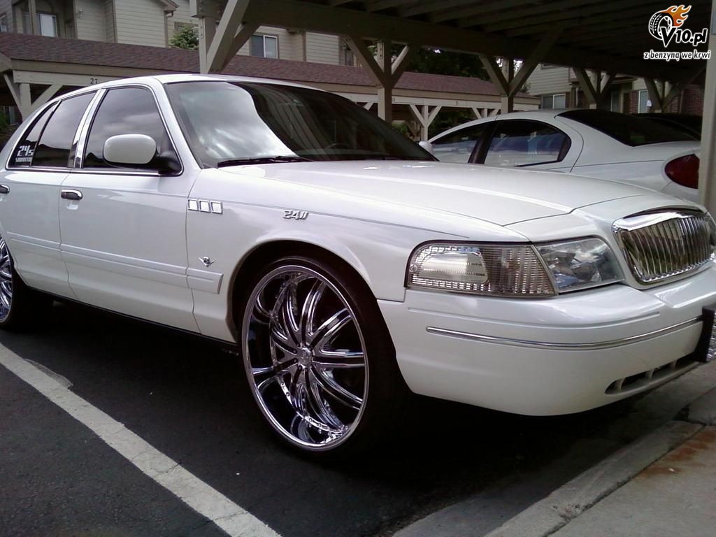 Ford Crown Victoria - ostatni prawdziwy krownik szos