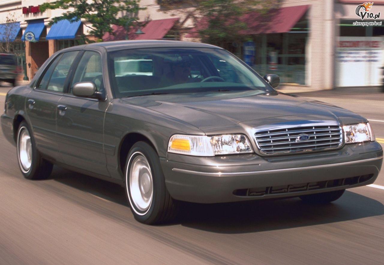 Ford Crown Victoria - ostatni prawdziwy krownik szos