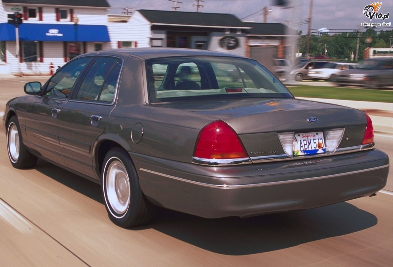 Ford Crown Victoria - ostatni prawdziwy krownik szos