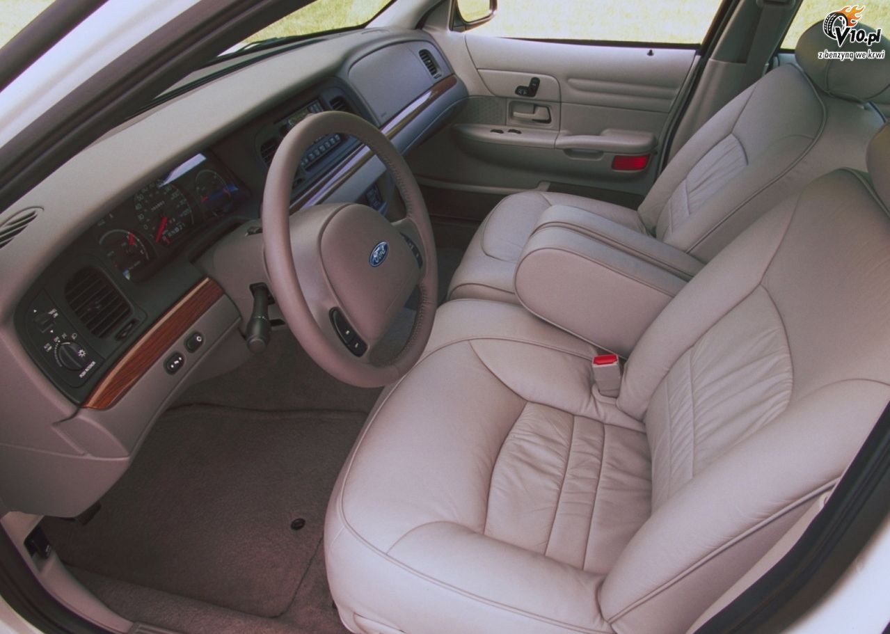 Ford Crown Victoria - ostatni prawdziwy krownik szos