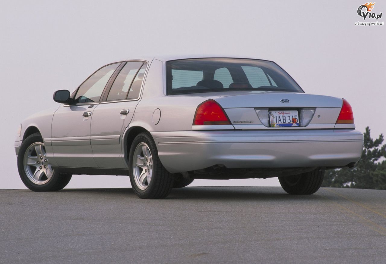 Ford Crown Victoria - ostatni prawdziwy krownik szos