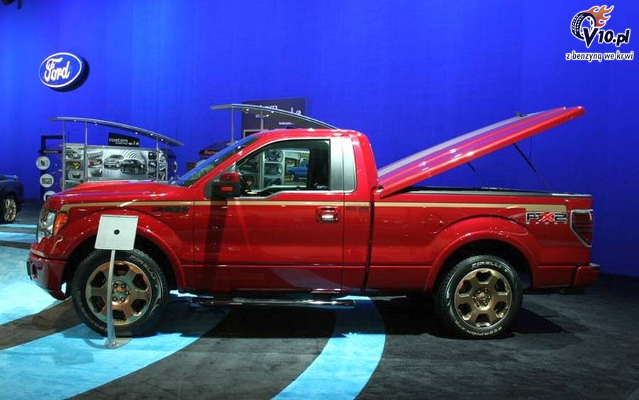 Ford F-150 FX2 Sport z 6.2 High Output