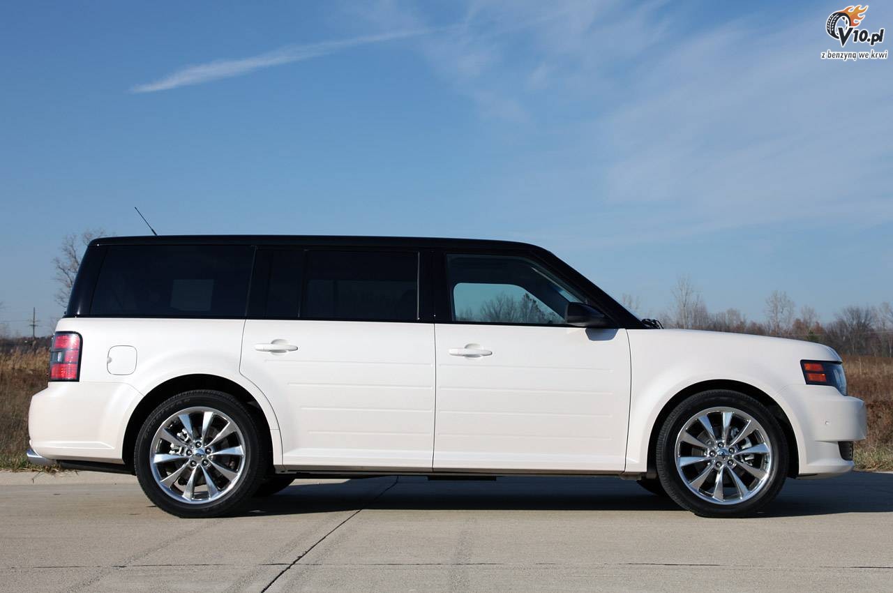 Ford Flex Titanium model 2011