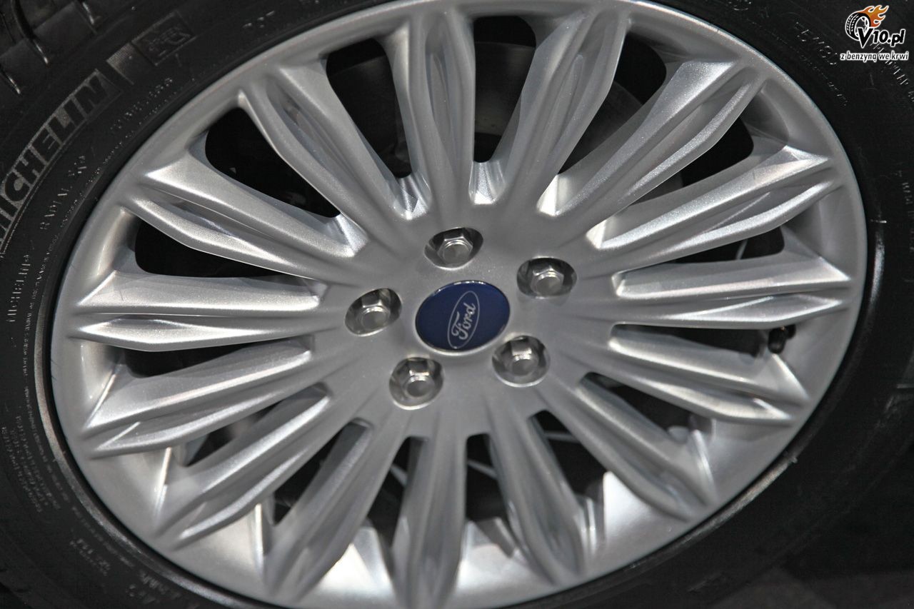 Nowy Ford Fusion