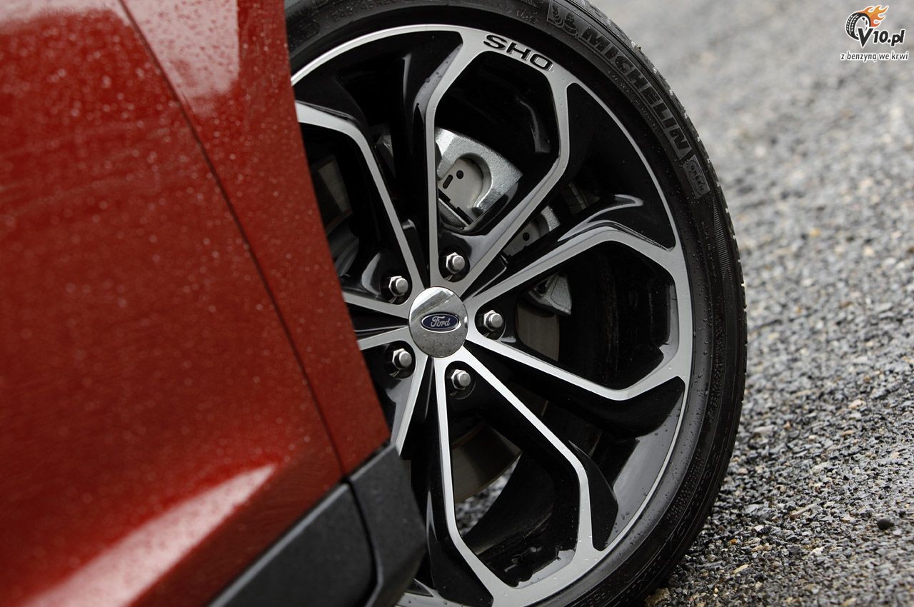 Ford Taurus SHO model na rok 2013