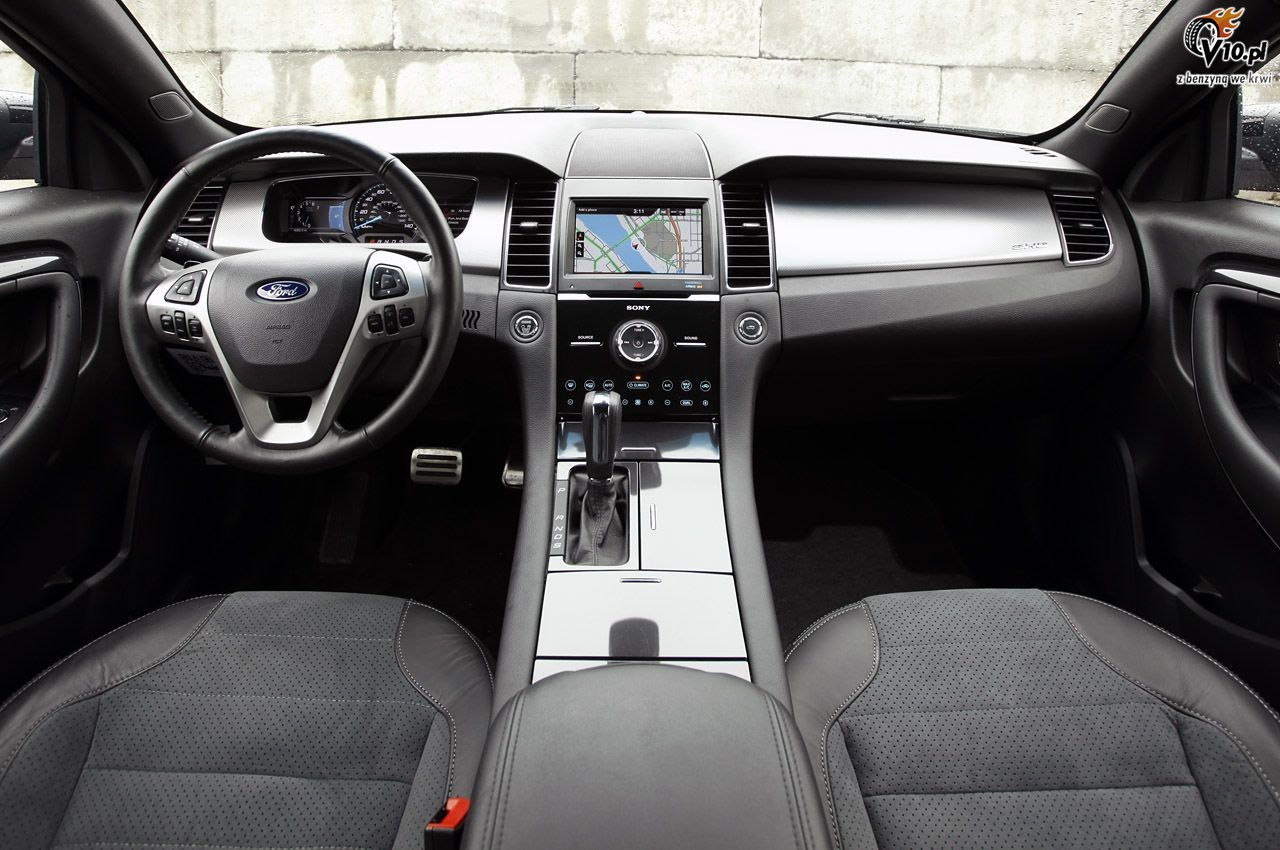 Ford Taurus SHO
