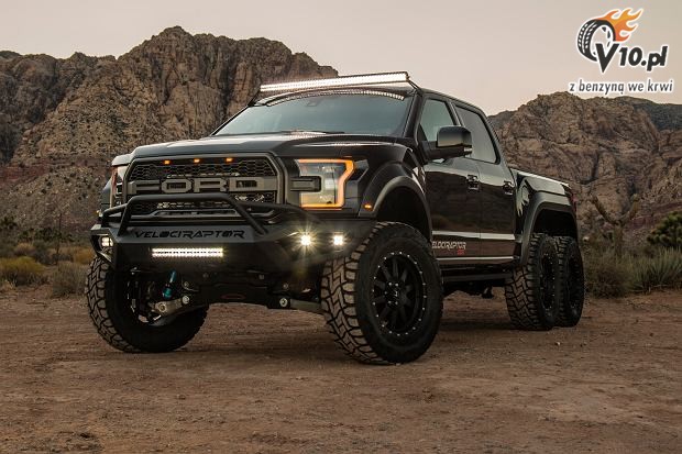 Ford Velociraptor 6x6