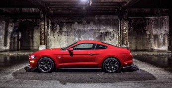 Ford Mustang z pakietem Performance Peak 2 - stricte torowa maszyna