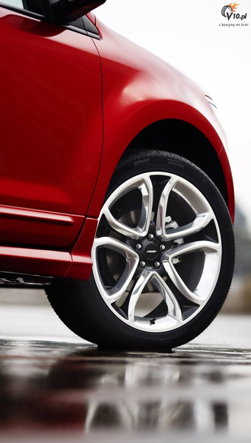 Ford Edge Sport model 2011