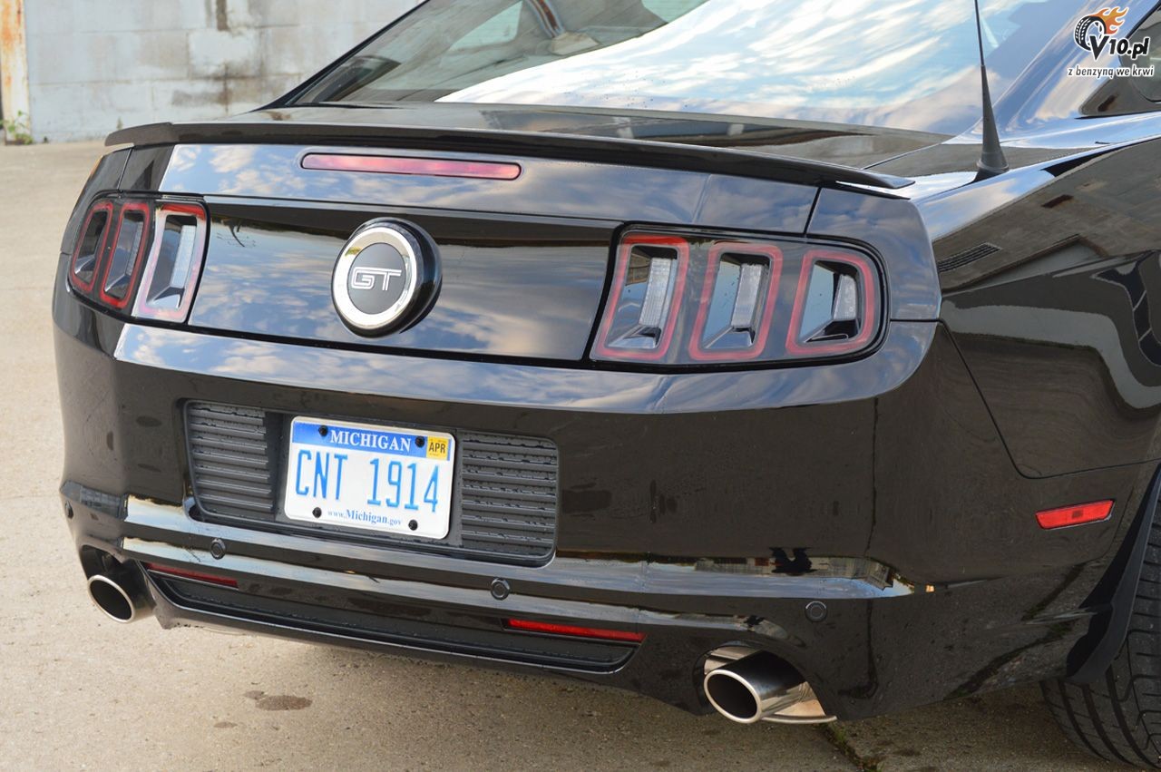 Ford Mustang GT model na rok 2014