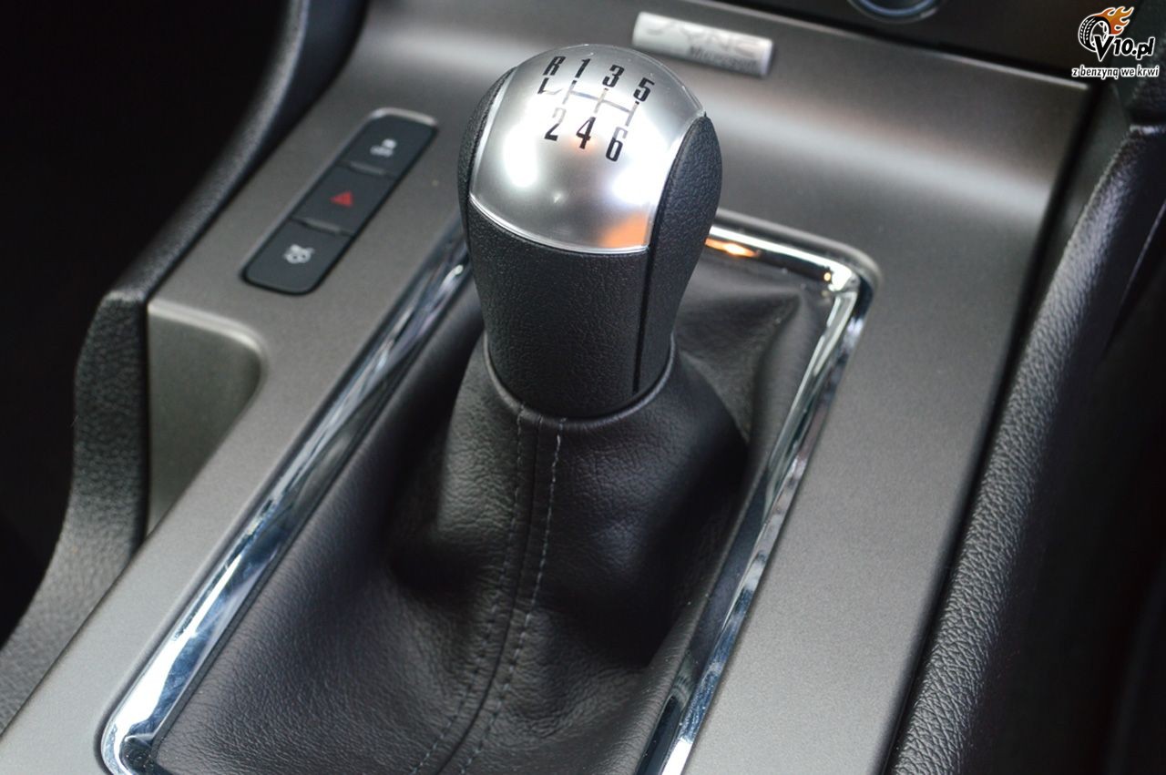 Ford Mustang GT model na rok 2014