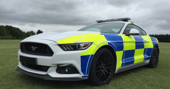Ford Mustang w barwach brytyjskiej policji
