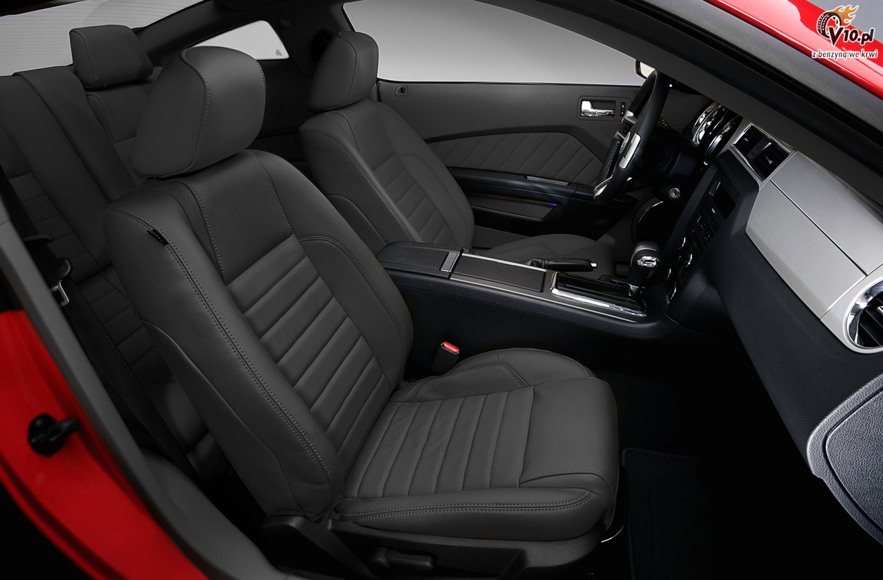 Ford Mustang GT model 2011