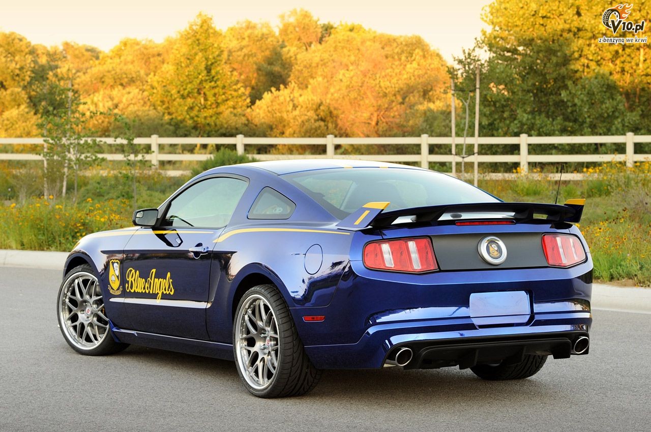 Ford Mustang Blue Angels - lotnicze inspiracje