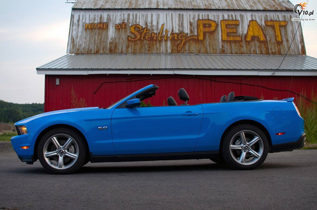 Ford Mustang GT kabriolet - model 2011
