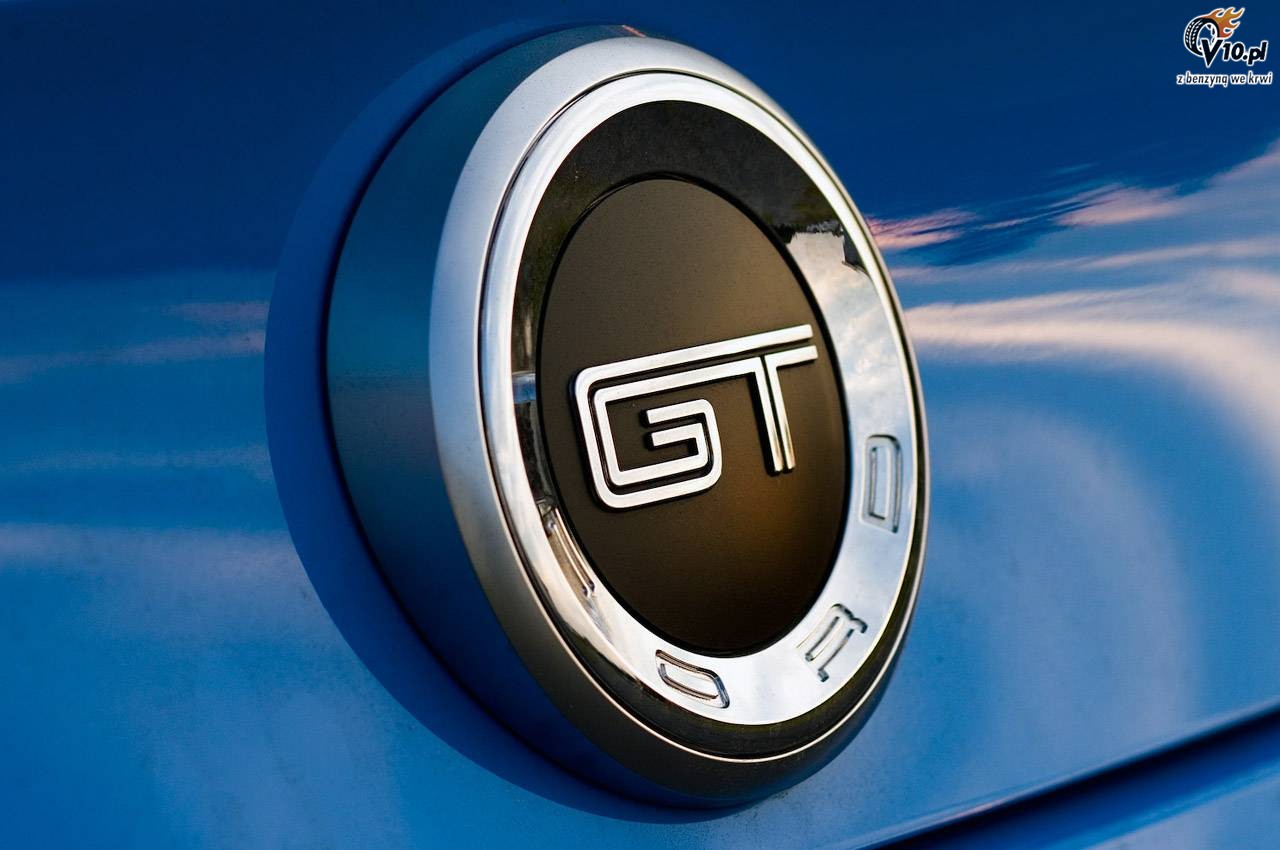Ford Mustang GT kabriolet - model 2011