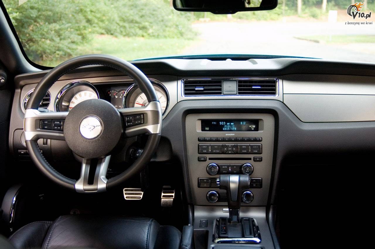 Ford Mustang GT kabriolet - model 2011