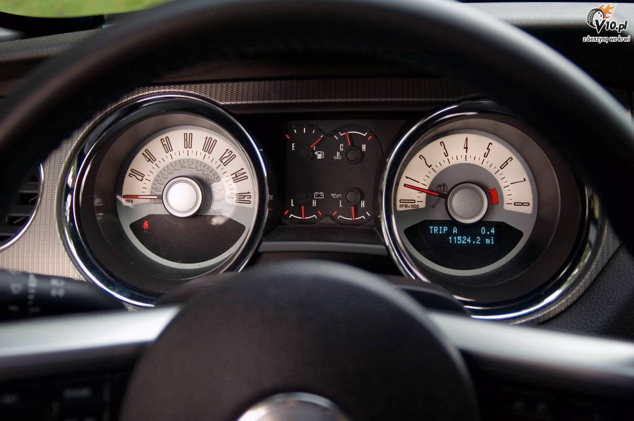 Ford Mustang GT kabriolet - model 2011