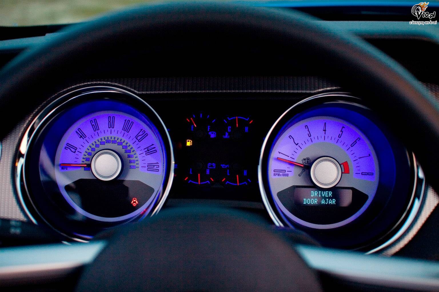 Ford Mustang GT kabriolet - model 2011