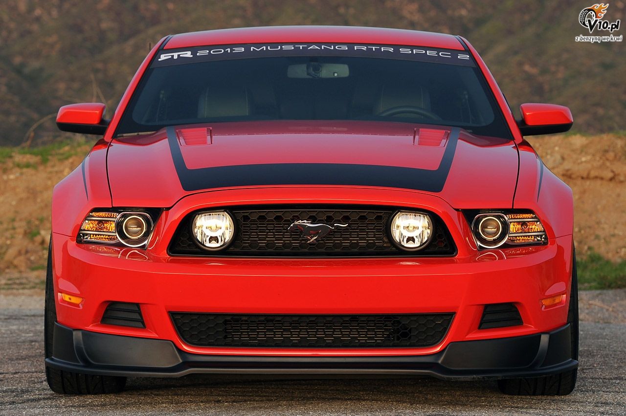 Ford Mustang RTR model na rok 2013