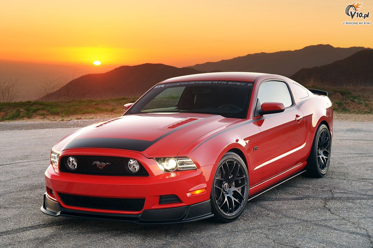 Ford Mustang RTR model na rok 2013