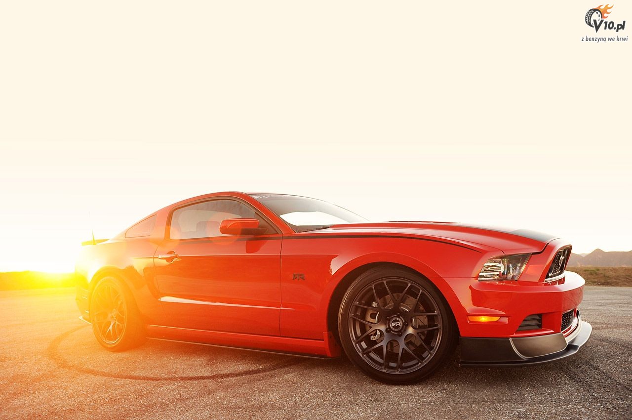 Ford Mustang RTR model na rok 2013