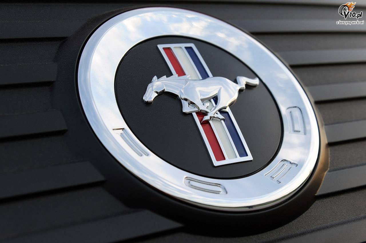 Ford Mustang V6 model 2011