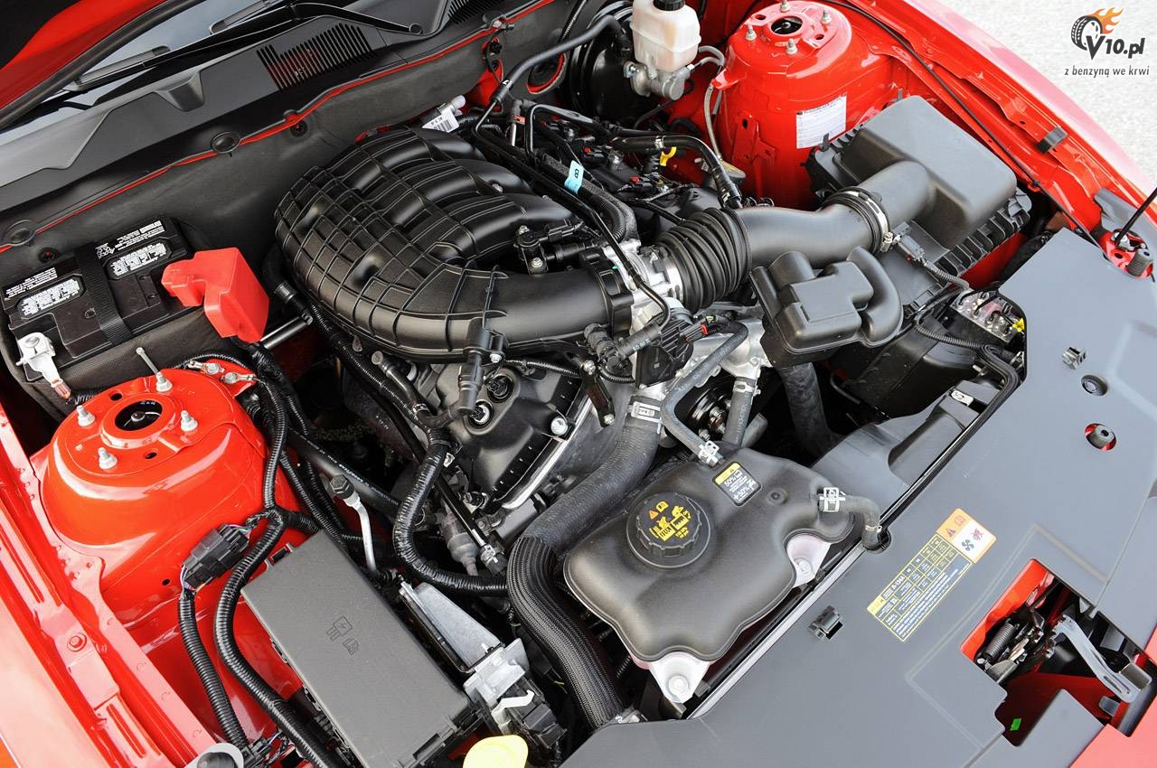 Ford Mustang V6 model 2011