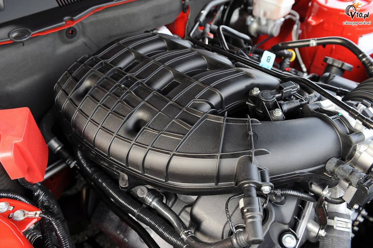 Ford Mustang V6 model 2011