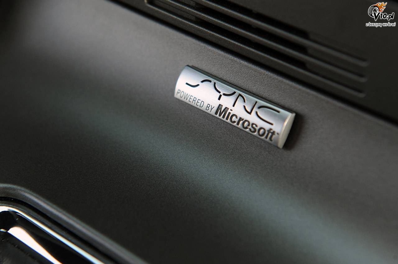 Ford Mustang V6 model 2011