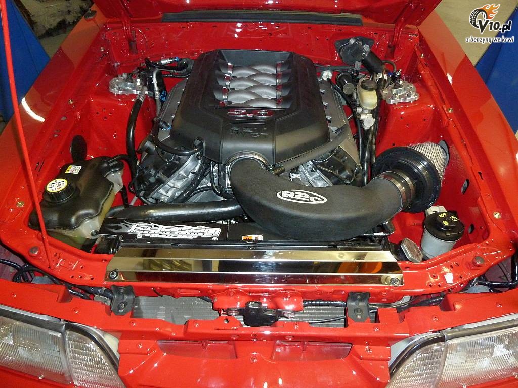 Mustang Fox z silnikiem 5.0 Coyote