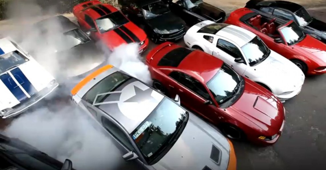 Mustang Race