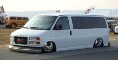GMC Savana low rider