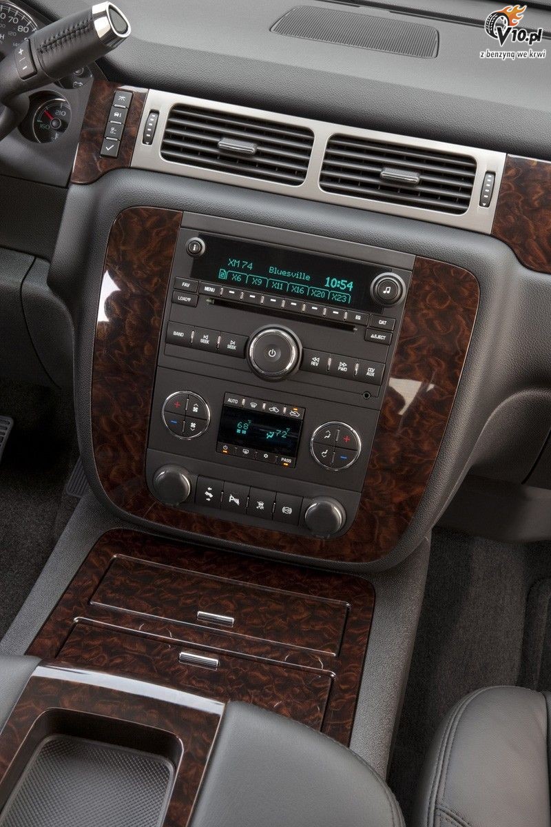 GMC Sierra Denali HD model 2011