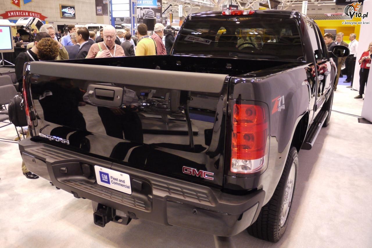 GMC Sierra Denali HD model 2011