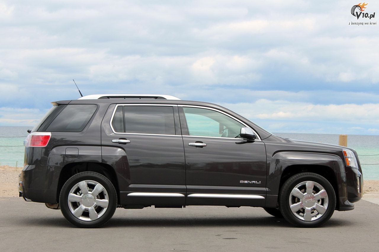GMC Terrain Denali model na rok 2013