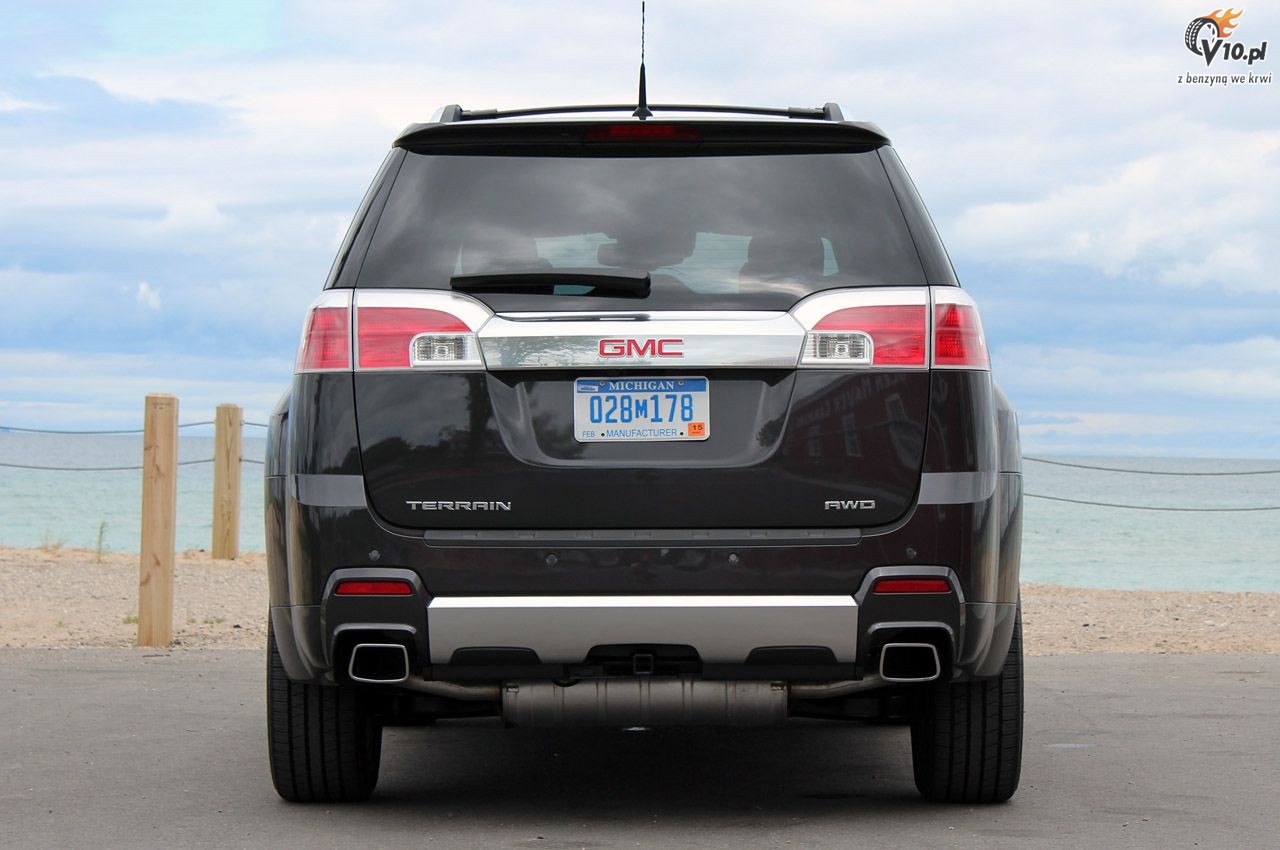 GMC Terrain Denali model na rok 2013