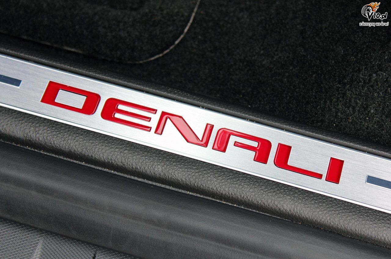 GMC Terrain Denali model na rok 2013