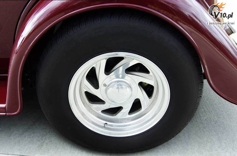 Ford Hot Rod jako przeduona limuzyna