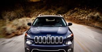 Jeep wzywa do serwisu 55 000 egzemplarzy Cherokeee