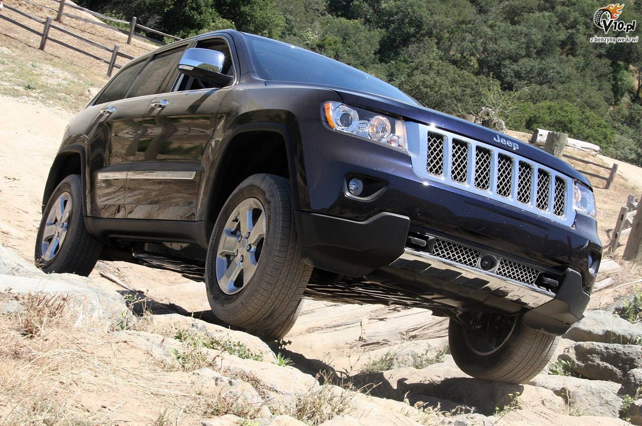 Jeep Grand Cherokee Overland model 2011