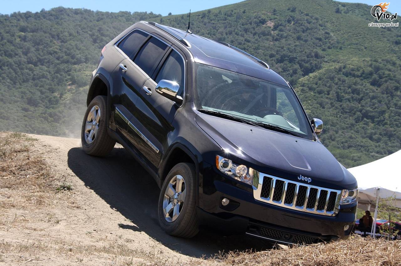 Jeep Grand Cherokee Overland model 2011