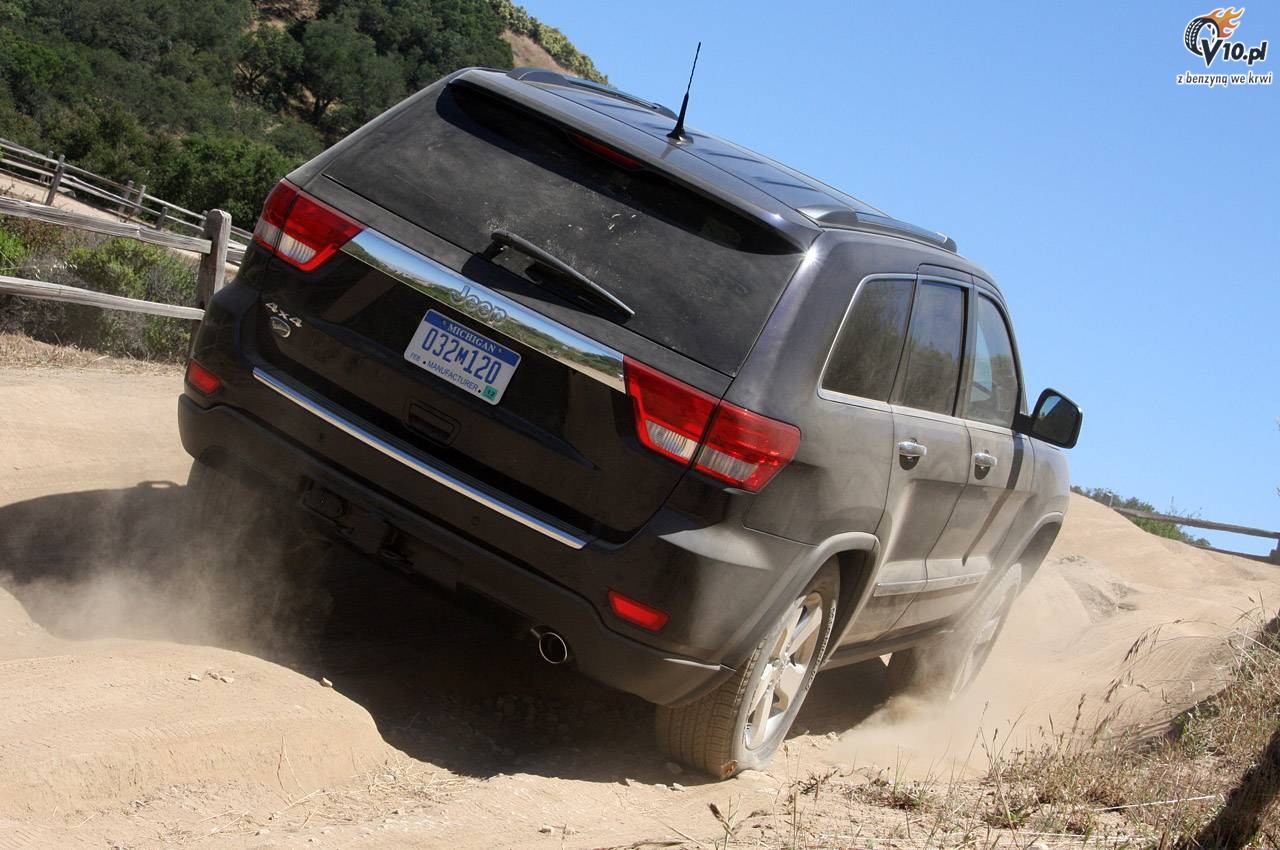 Jeep Grand Cherokee Overland model 2011